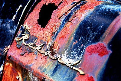 Rust never sleeps - Opel-Rekord-Emblem-3