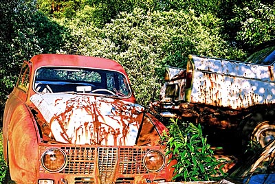 Rust never sleeps - Saab 96 trifft Peugeot 404